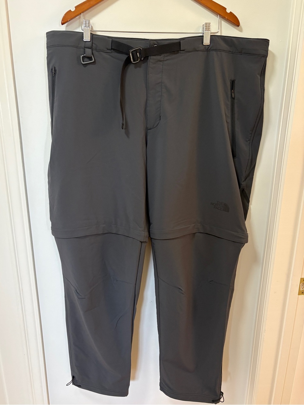 The North Face Convertible Pants Mens XXXL Gray Hiking Outdoor Cargo Zip Off 3XL